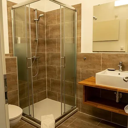 Pensionat Gaestehaus Mosshammer 3*